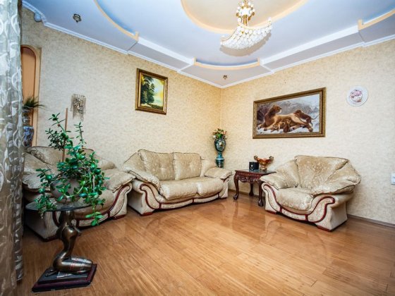 Сталінка 3к 65м2 Шевченківська Деревлянська Іллєнка Герцена Білоруська Київ