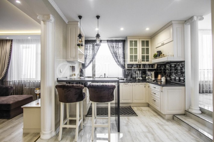 Продам 3-кім пентхаус-квартиру 160м2 | Академмістечко, вул. Наумовича - фото 1