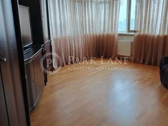 Воробйова, 13-Е. Двокімнатна квартира з ремонтом. Киев