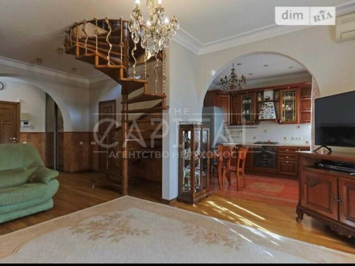 Продаж квартири на Подолі - фото 1