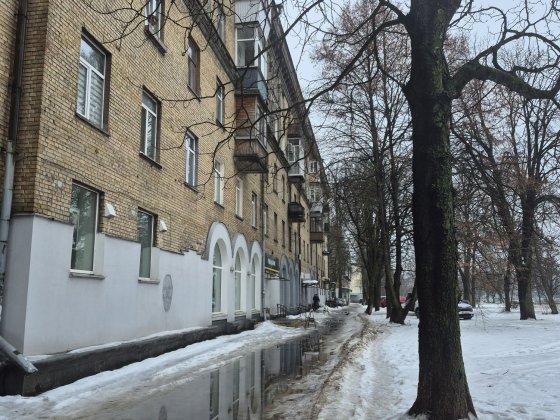 Продам 3-к квартиру в сталінці на пр-ті Берестейському!метро Нивки! Киев