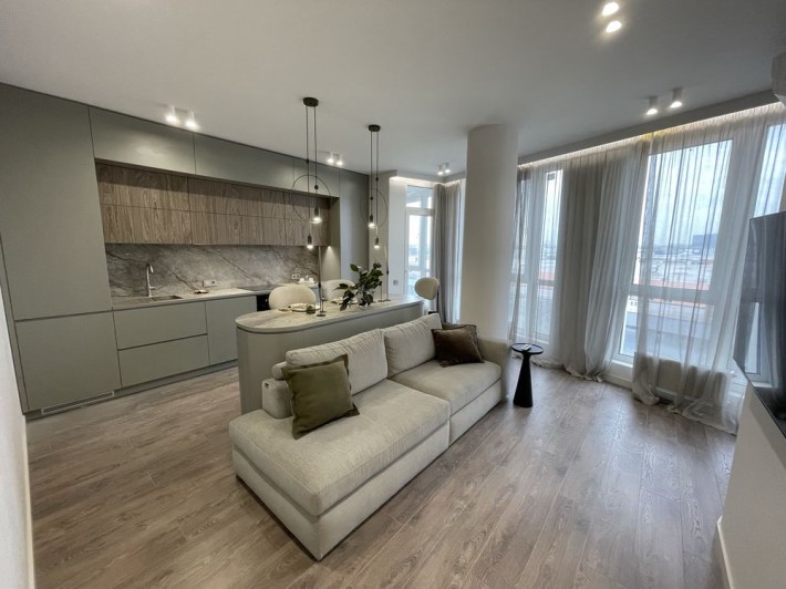 Двокімнатна квартира з ремонтом. ЖК Лакі Ленд. Святошинський - фото 1