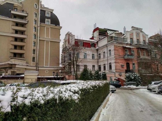 Центр! Поділ! Старий Київ! 2 кімнати! Велика Житомирська 4-В! ГАЗ! Киев