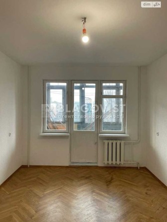 Продаж квартири Пимоненка Миколи, 12  Центр Шевченківський - фото 1