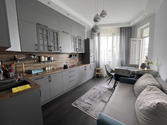 Продажа 3к квартира 12этаж 95м2 ЖК Изумрудный Шаповала - фото 1