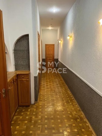 Продаж 3к.кв., Гончара 90, м. Золоті Ворота, Центр, Цирк, ТРЦ Україна - фото 1