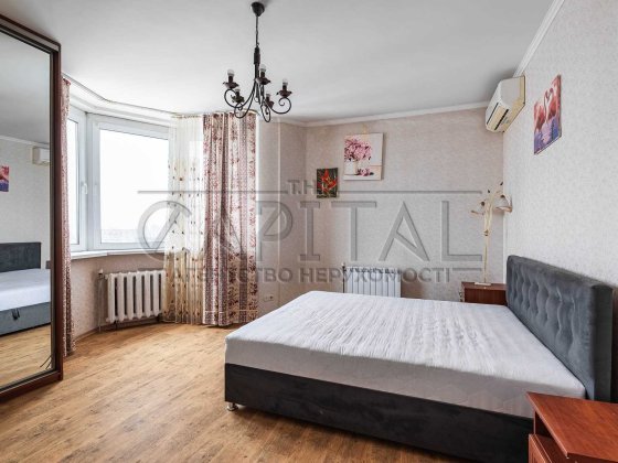 продаж квартири 3 кімнати, низька ціна Киев