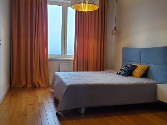 Продам 4х кімн. квартиру у центрі Києва, вул. Дмитрівська, 80 Київ