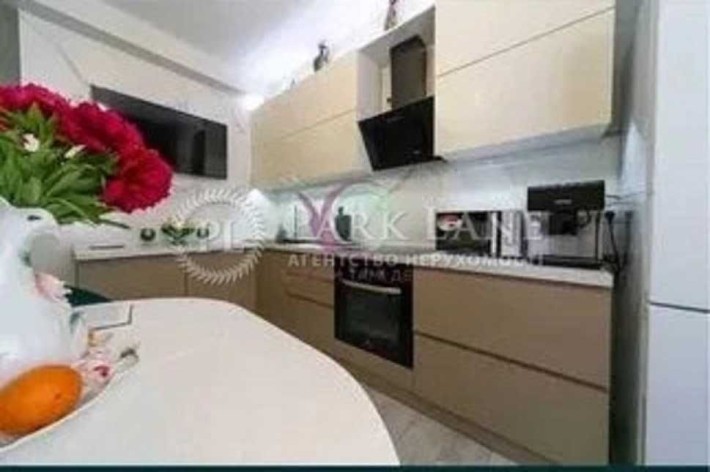 2 кімнатна квартири біля парку  вул. Сирецька 32 - фото 1