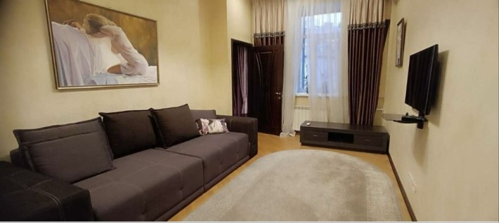 Подається 2 кімнатна квартира в центрі Києва! - фото 1