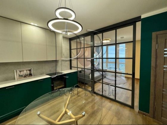 Продаж 1 кімн квартири/ Варшавський плюс/Виговського 42/ремонт Киев