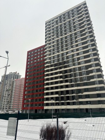 Зданий! 1-к квартира 43м² з балконом Варшавський 3 - фото 1