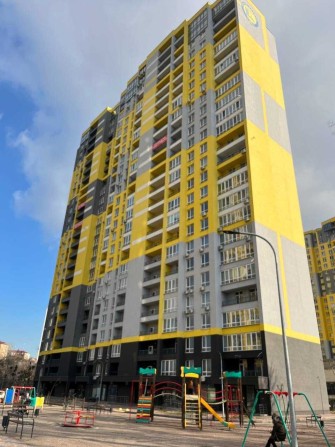 продаж 3- х кім. видової квартири в ЖК Медовий -1, Кадетський Гай 10 - фото 1