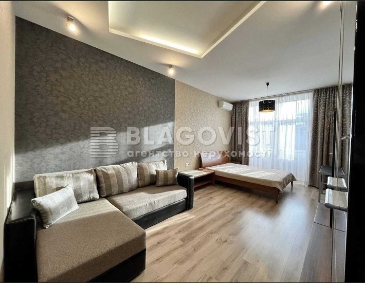 Подол Хорива Контрактова площа - фото 1