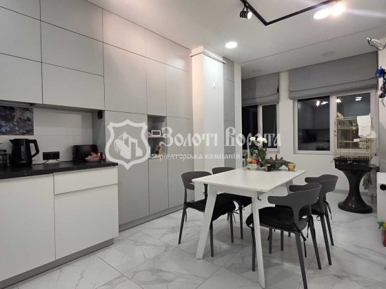 Квартира, 3к. Гарний стан. Юнацька, 6, Жуляни, Соломʼянський район Киев