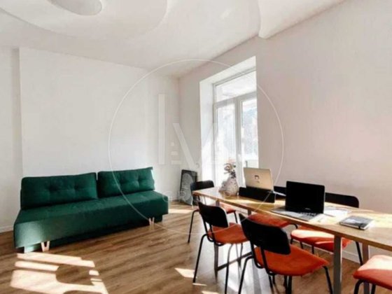 Продам 2-х кімнатну квартиру, вул.Світличного. Сталінка. Солом'янка Киев