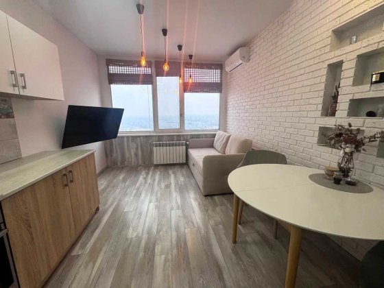 1-к В. Наумовича (Антонова-Овсієнка), 4-А Святошинський р, ст.м Академ Київ