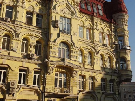 продаж квартири царський будинок вул Чикаленка 45/2 історичний центр Киев