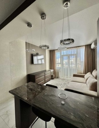 Продаж квартири з ремонтом, центр, Жк Viktory V,  м. Університет, Цирк - фото 1