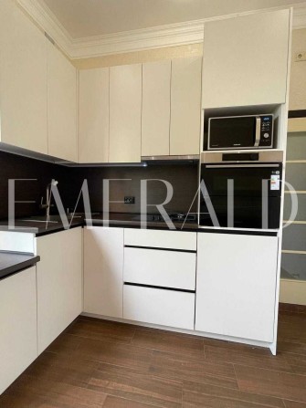 3к. сталінка біля метро КПІ. Автономне опалення + гараж - фото 1