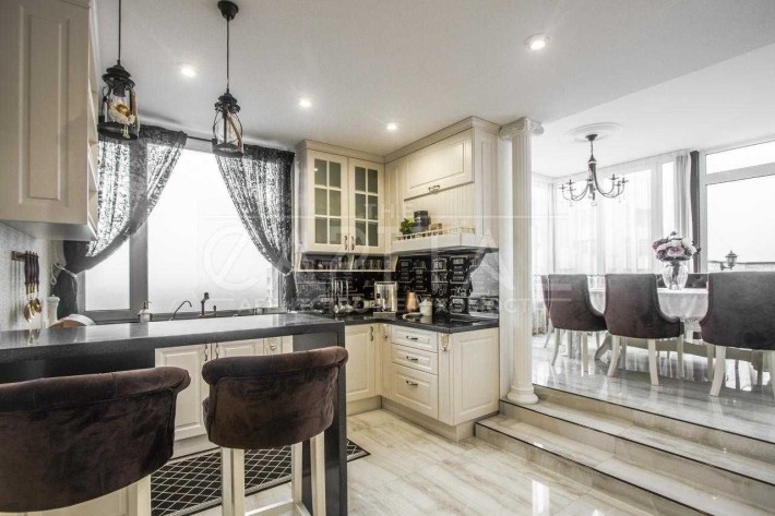 Продажа 3к квартиры,  ул Владимира Наумовича, Академгородок, Святошино - фото 1