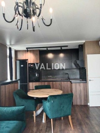 Продам 2 кім.кв.,71м2, пр-т.Гузара,13 .ЖК Сучасний квартал - фото 1