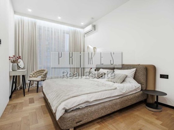 Продаж 4 кім квартири 106м біля Золотих Воріт Киев