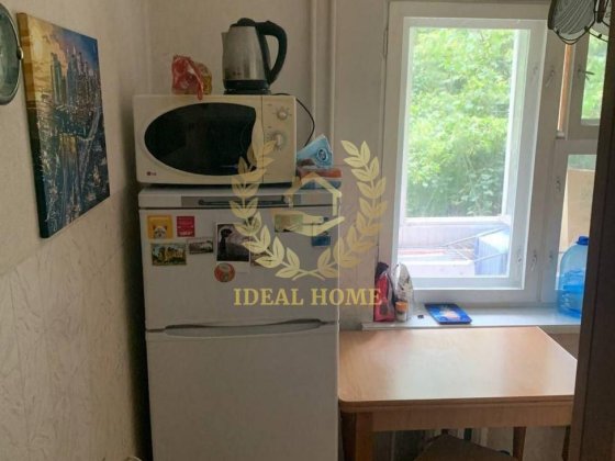 Продам однокімнатну квартиру неподалік від м.Лук'янівка Киев