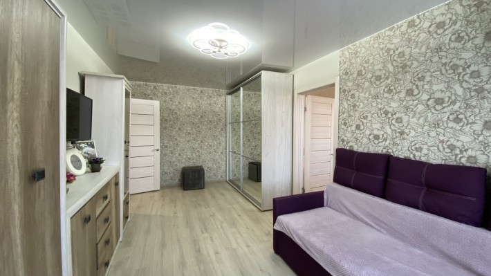 Продається 3-кімнатна квартира з капітальним ремонтом, район залізничного вокзалу - фото 1