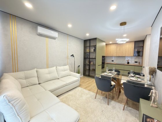 Продаж 2-кімнатної квартири у ЖК «Варшавський-3» вул. Всеволода Змієнка 15/23 Київ