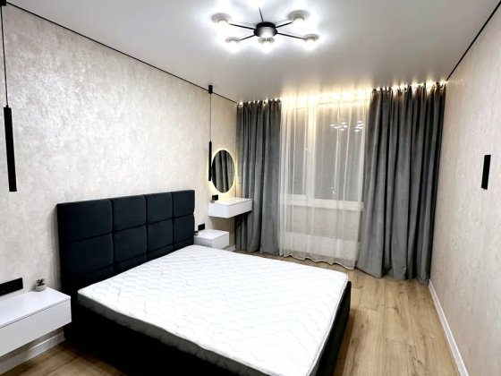 Продаж 1-к квартири ЖК Варшавский 2  вул. Родини Кристерів, буд. 14