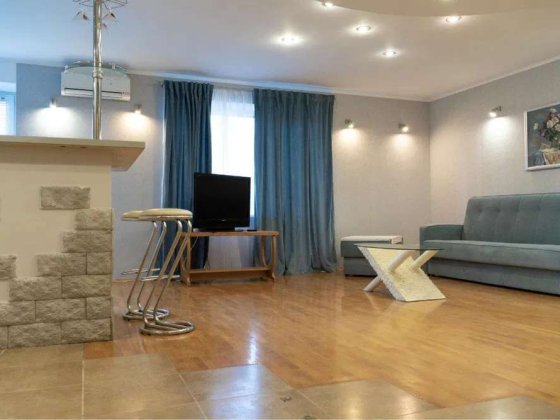 Продаж 2-кімнатної квартири Мечникова вул.18 Печерський район Киев