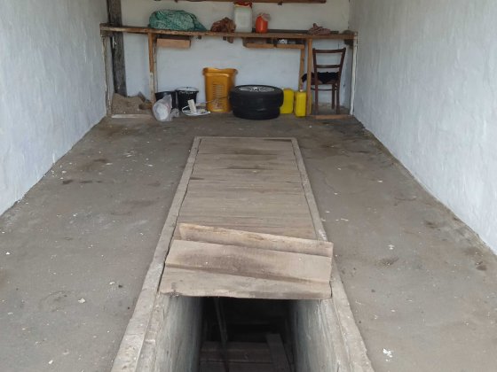 Продам сухий гараж Желтые Воды