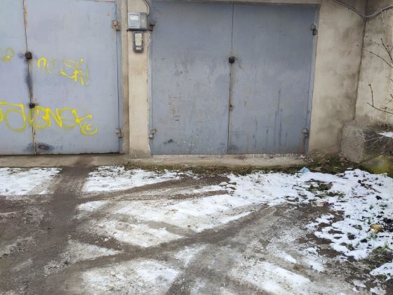 Продається гаражний бокс ремонт всі умови Ивано-Франковск