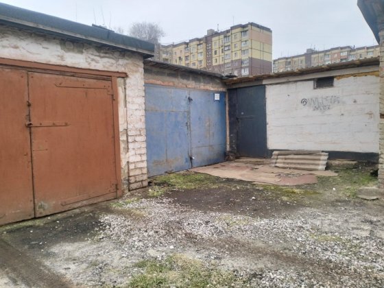 Продам гараж на Крэсе. Кривой Рог