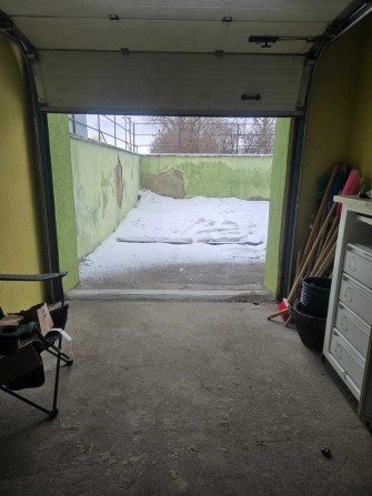 Гараж з парко місцем - фото 1