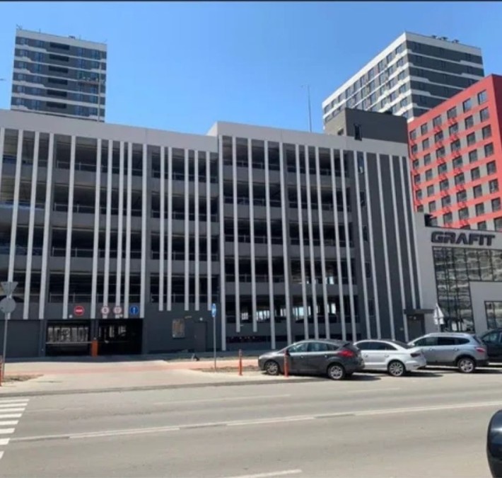 Продаж паркомісця  жк Варшавський 3 - фото 1