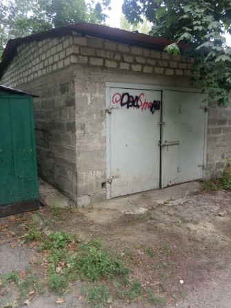 продам гараж р-н ТЦ СЛАВУТИЧ - фото 1