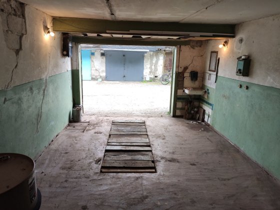 Капитальный гараж, тополь/12квартал Днепр