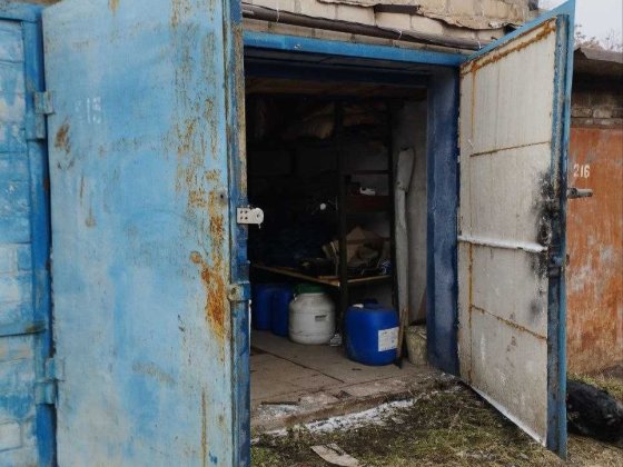 Продам капитальный охраняемый гараж в центре города Запорожье