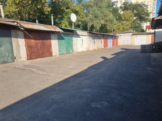 Продаж гаража пр. Європейського Союзу, 110 Киев