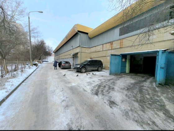 Продам гаражний бокс, Палладіна,  Академмістечко 3 хв пішки! Киев