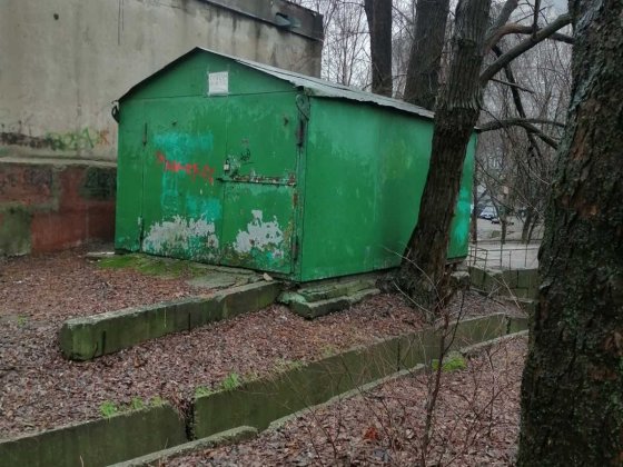Гараж во дворе,конец 3-го  Шевченковского, ул.Игоря Сикорского 468 Запорожье