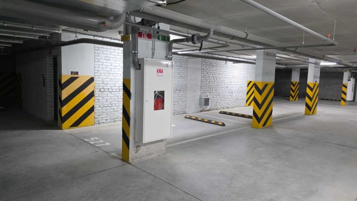 Продам Паркінг ЖК Окленд, велике окреме місце, Севастопольська площа - фото 1