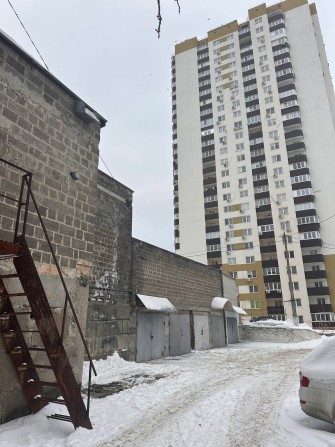 Продаємо капітальний гараж по провулку Моторний 5/7 - фото 1