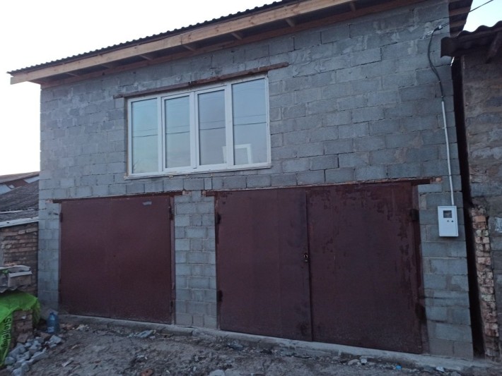 УВАГА! Капітальний гараж 110 м2. - фото 1