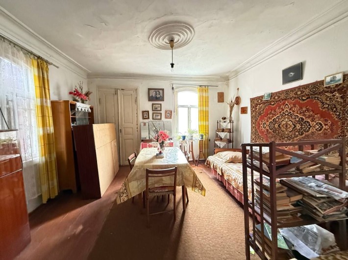 Продаж ч/б + 7 сот землі в центрі - фото 1