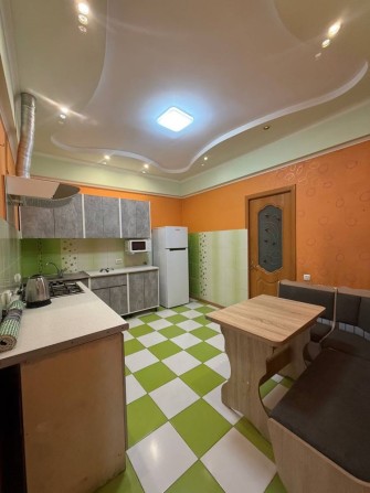 Срочно продам часть дома в центре города - фото 1