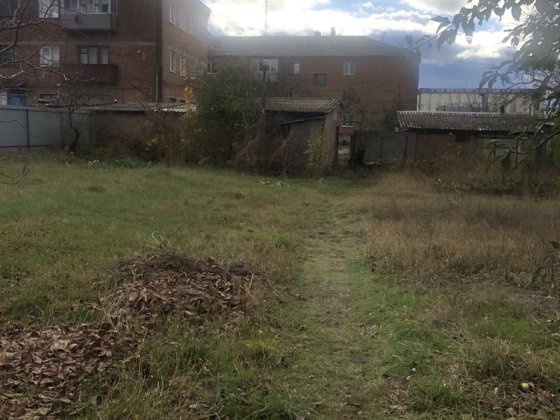 Ділянка з старим будинком Бердичев