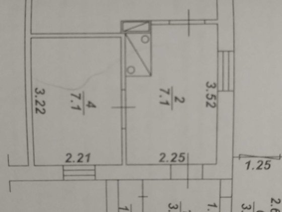 Продам 1/4 частину будинку.